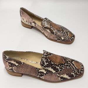 VINCE CAMUTO Women’s Size 7 1/2M Snakeskin Print Slip On Shoe